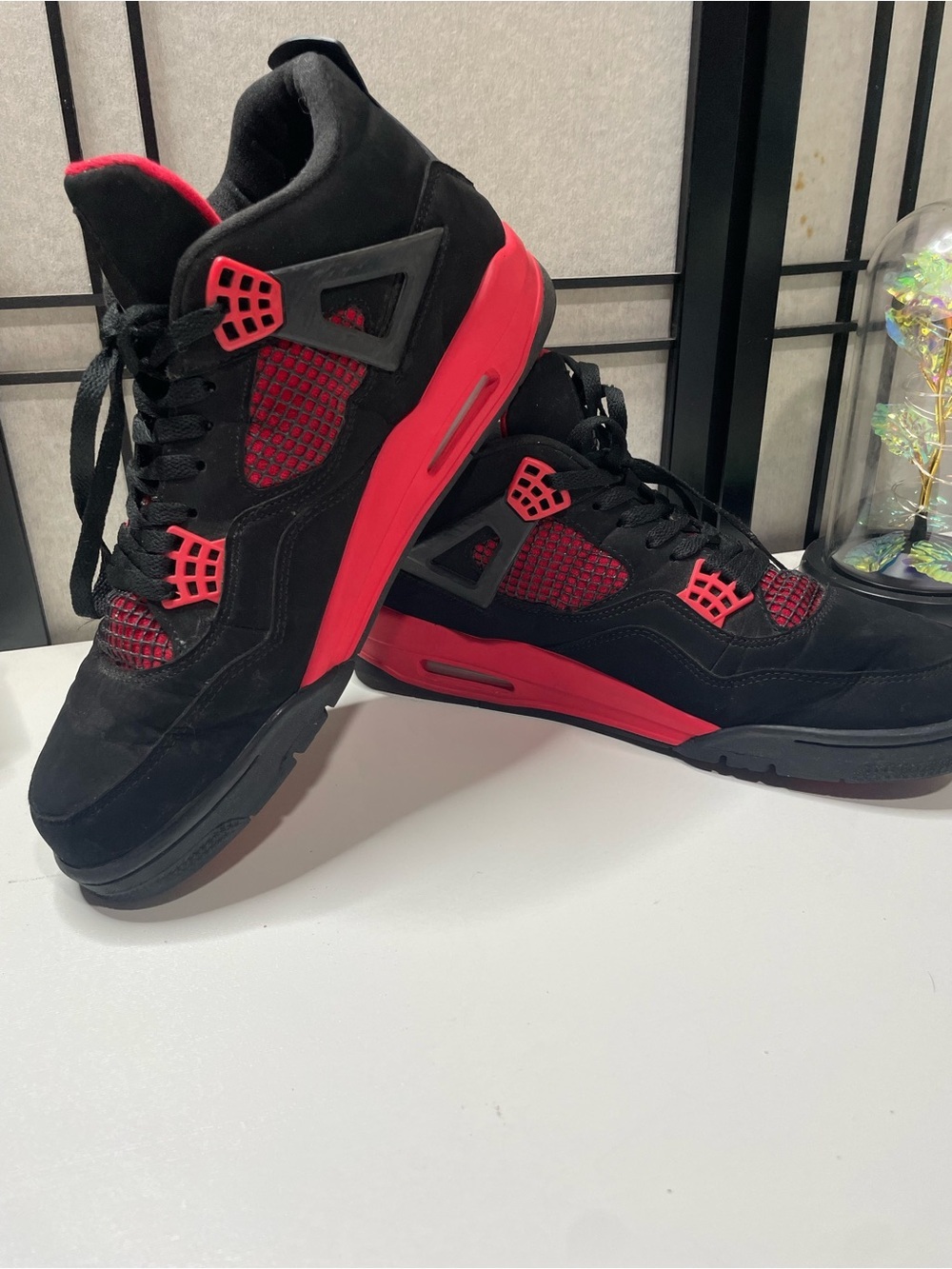Nike Air Jordan 4 Retro Red Thunder Black Crimson  Size 12